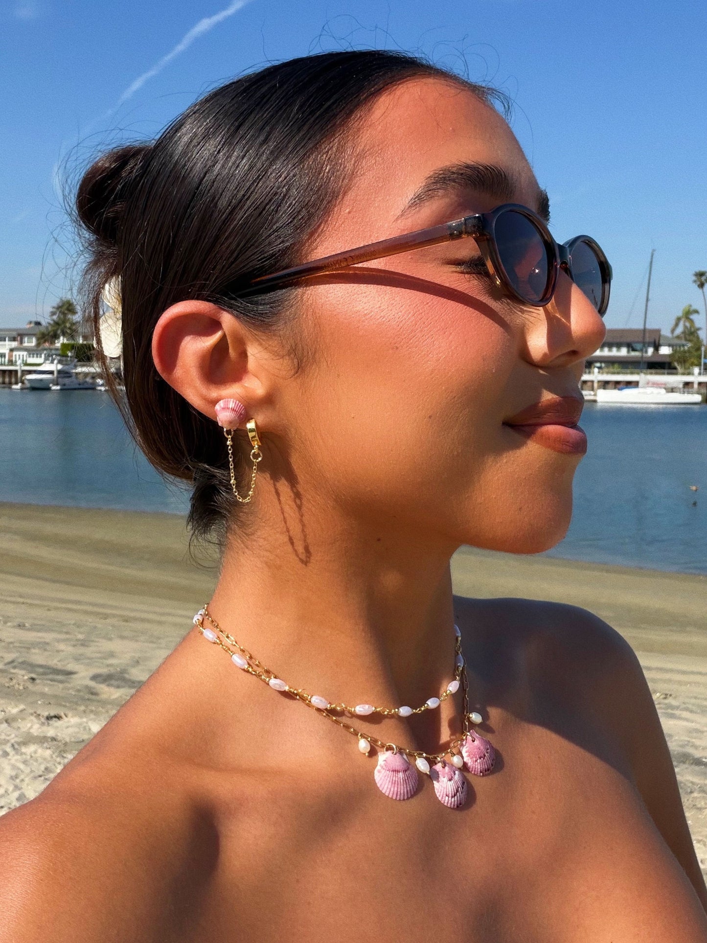 Mini Seashell Double Piercing Chain Huggies